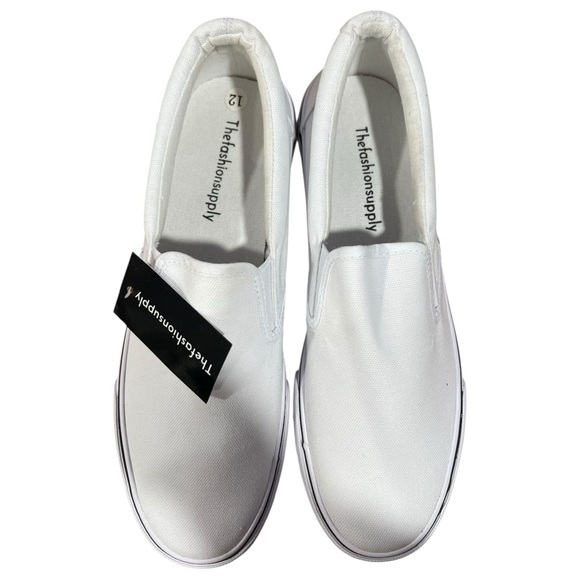 Unisex White Low Top Slip On Canvas Sneakers Womens 11 12 or Mens 9 New - Picture 7 of 7